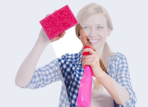 Move-out cleaning in a Battersea apartment with access and parking considerations